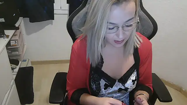 Snapshot of bekka__ chatting on November 26, 7:04 pm bekka online show from November 26, 7:04 pm