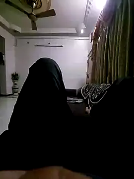 vansh1802 online show from January 30, 8:21 pm