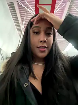 Snapshot of WHAAATTTTTTTTTT chatting on December 16, 11:37 am WHAAATTTTTTTTTT online show from December 16, 11:37 am