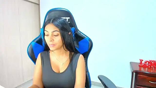 sophiax-x online show from October 16, 8:32 pm