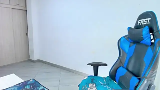 sophiax-x online show from February 19, 4:36 pm