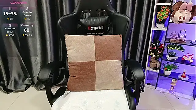 Yuki-yio online show from November 21, 1:15 am