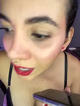 Snapshot of Emma_Wish chatting on November 9, 5:22 pm Emma Wish online show from November 9, 5:22 pm