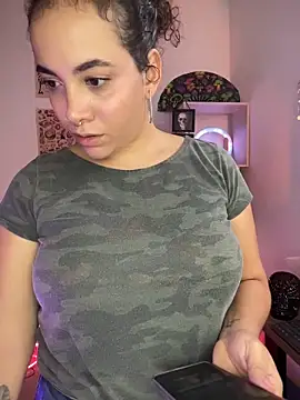 Snapshot of Emma_Wish chatting on November 18, 3:49 pm Emma Wish online show from November 18, 3:49 pm