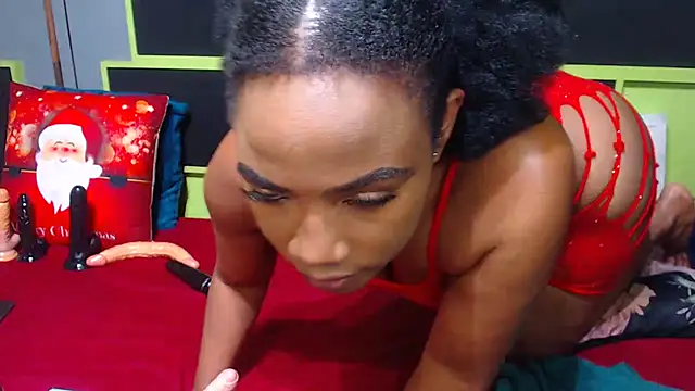 Snapshot of SexyAssDivaxxx chatting on January 8, 1:31 pm SexyAssDivaxxx online show from January 8, 1:31 pm