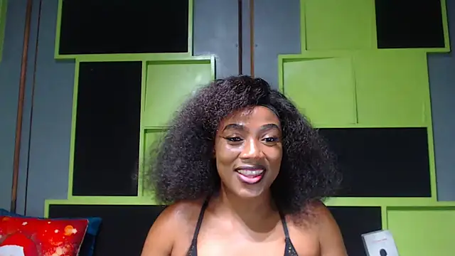 Snapshot of SexyAssDivaxxx chatting on February 11, 7:33 am SexyAssDivaxxx online show from February 11, 7:33 am