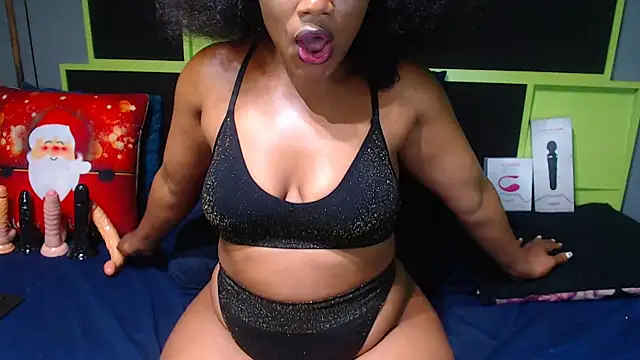 Snapshot of SexyAssDivaxxx chatting on February 17, 9:03 am SexyAssDivaxxx online show from February 17, 9:03 am