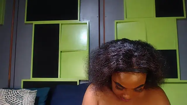 Snapshot of SexyAssDivaxxx chatting on September 27, 4:06 am SexyAssDivaxxx online show from September 27, 4:06 am