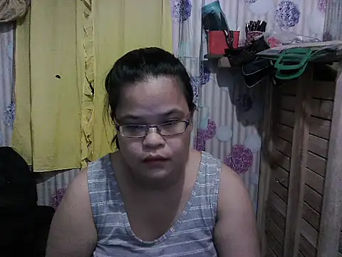 abiemayhottiey online show from December 8, 4:28 pm