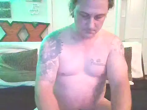 AwesomePapaya online show from April 28, 10:04 pm