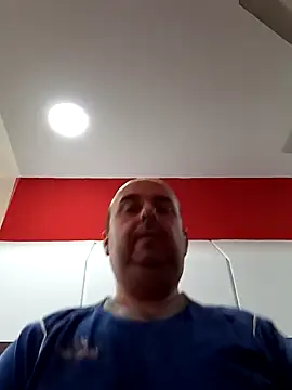 Snapshot of Hot-pico76 chatting on February 11, 8:26 am Hot-pico76 online show from February 11, 8:26 am