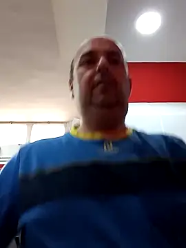 Snapshot of Hot-pico76 chatting on February 14, 8:31 am Hot-pico76 online show from February 14, 8:31 am