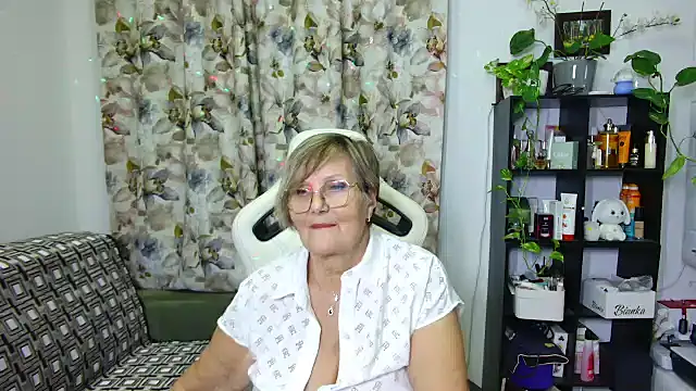 Selenna57 online show from December 27, 11:42 pm