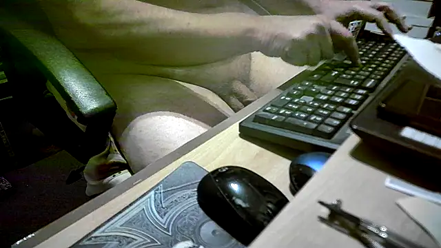 dirtyharry2022 online show from March 11, 12:44 am