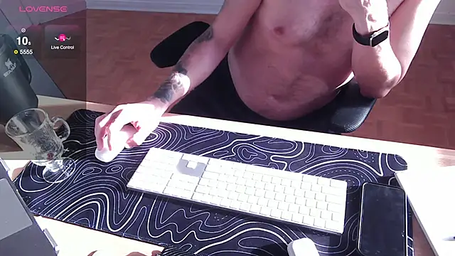 ttboy2000 online show from February 4, 8:38 pm