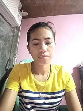 Snapshot of Cutie_body11 chatting on October 27, 11:20 pm Cutie body11 online show from October 27, 11:20 pm