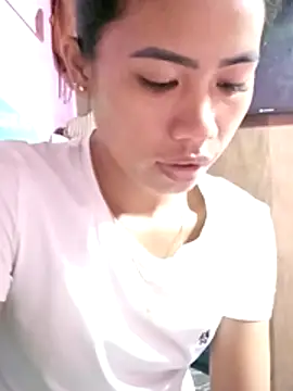 Snapshot of Cutie_body11 chatting on November 17, 12:49 am Cutie body11 online show from November 17, 12:49 am