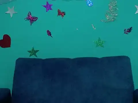 Snapshot of sirena_15 chatting on December 18, 5:48 am sirena 15 online show from December 18, 5:48 am