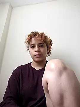 Snapshot of EmmaMelissa0521 chatting on October 11, 7:56 pm EmmaMelissa0521 online show from October 11, 7:56 pm