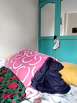 EmmaMelissa0521 online show from December 14, 8:02 pm