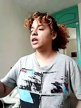 EmmaMelissa0521 online show from January 9, 9:16 pm