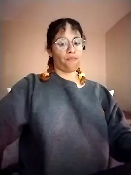 EmmaMelissa0521 online show from March 7, 1:02 am