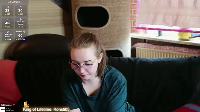Snapshot of GamerGirl_Eve chatting on June 13, 5:22 pm GamerGirl Eve online show from June 13, 5:22 pm