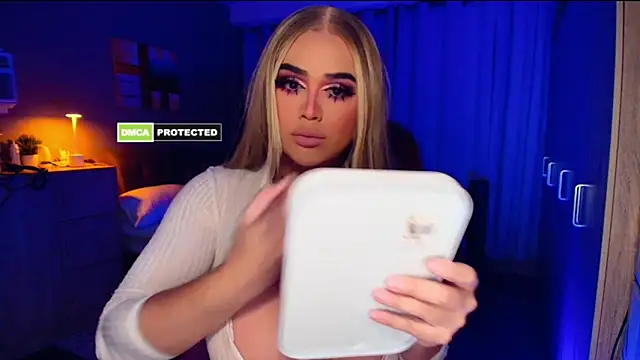 AnneHartx online show from November 14, 5:06 am