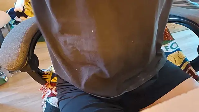 Snapshot of Danyell_K287 chatting on February 18, 6:42 am Danyell K287 online show from February 18, 6:42 am