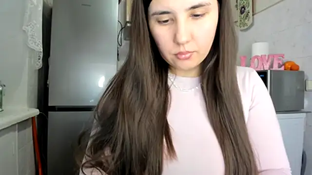 Snapshot of MiaMarrone chatting on January 13, 4:45 pm MiaMarrone online show from January 13, 4:45 pm