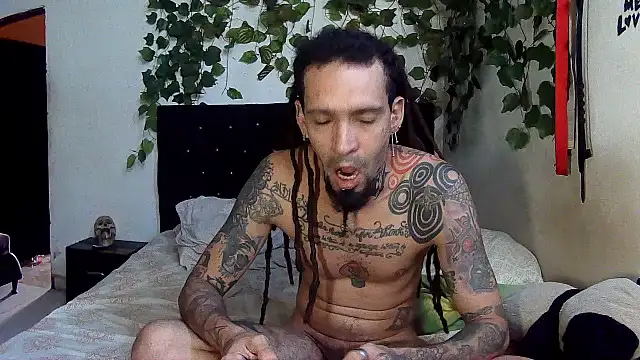 Snapshot of caribbeanlover1 chatting on July 14, 12:22 pm caribbeanlover1 online show from July 14, 12:22 pm