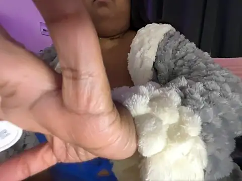 Snapshot of EbonyGoddessKira chatting on November 24, 2:39 pm EbonyGoddessKira online show from November 24, 2:39 pm