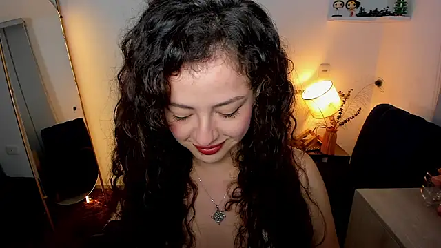 Cassandra Caiin online show from April 5, 10:45 am