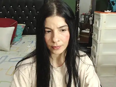 Estefani 32 online show from January 9, 9:47 pm