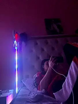 Flossy Vettie online show from November 19, 3:34 pm