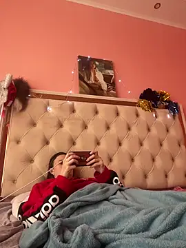 Flossy Vettie online show from December 19, 7:15 am