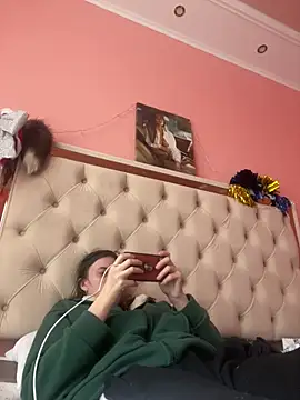 Flossy Vettie online show from February 4, 8:09 am