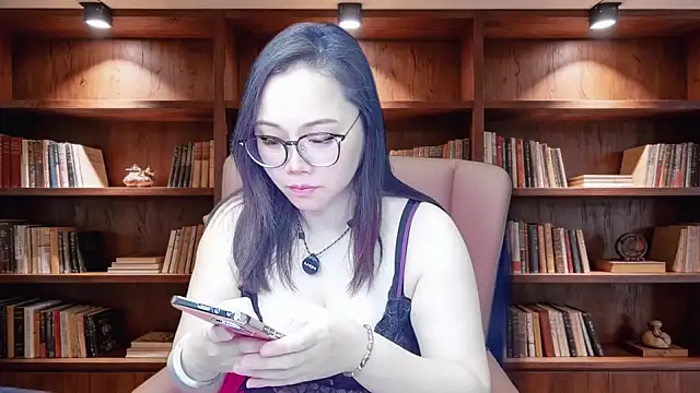 Giuliam online show from April 10, 4:50 am