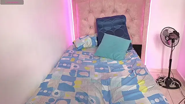 Nazlyy30 online show from October 17, 3:47 pm