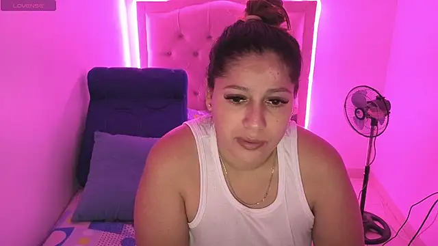 Nazlyy30 online show from October 31, 3:18 am