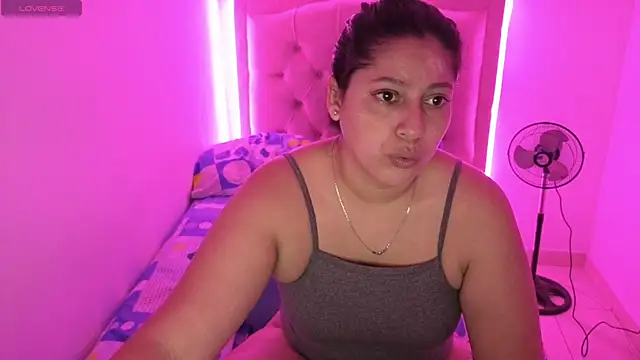 Nazlyy30 online show from November 8, 1:17 am