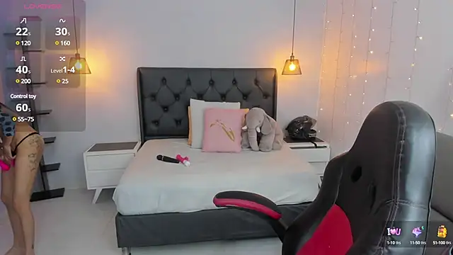 AMELIELEONE online show from January 24, 12:20 pm