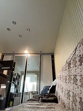 Lisaaan online show from March 19, 4:16 am