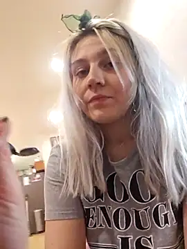 ScarletCallings420 online show from December 21, 5:36 am