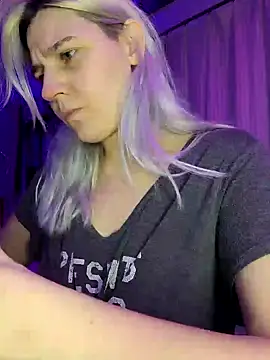 ScarletCallings420 online show from December 25, 2:57 am