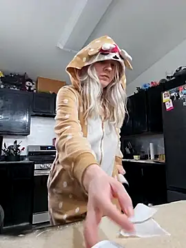 ScarletCallings420 online show from February 17, 7:53 pm