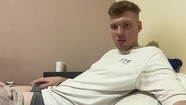 sexybooii6968 online show from December 17, 2:45 pm