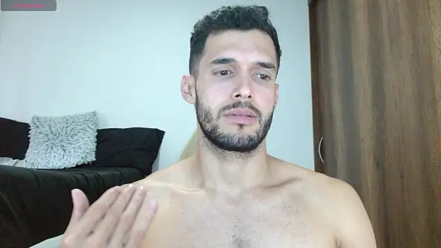 Noah jhonsonn online show from February 23, 5:18 pm