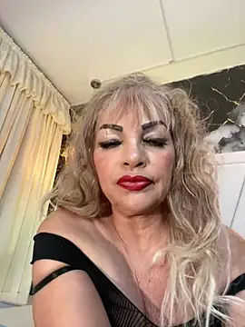 Snapshot of scarlett_sexx69 chatting on July 1, 11:45 am scarlett sexx69 online show from July 1, 11:45 am