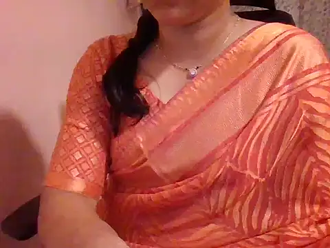Pinky 4 online show from February 3, 5:35 pm